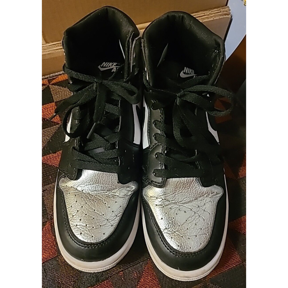 Nike Air Jordan 1 Retro High Silver Black White Womens Size 7 Sneaker CD0461-001